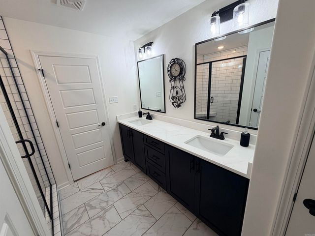 4025 Elizabeth Court, Benton, AR 72019