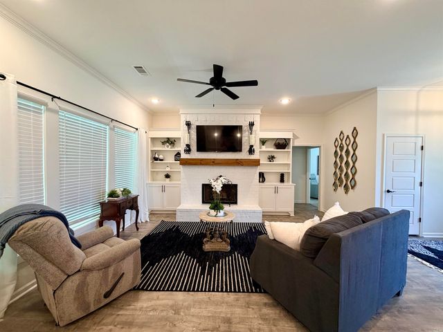 4025 Elizabeth Court, Benton, AR 72019