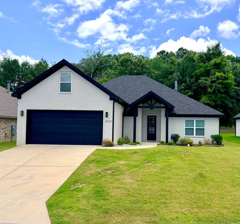 4025 Elizabeth Court, Benton, AR 72019