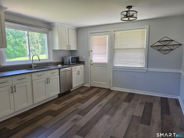 68 Geissler Drive, Shelton, CT 06484