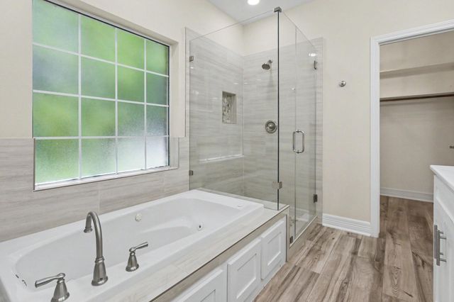 8911 Diamante Drive, Magnolia, TX 77354
