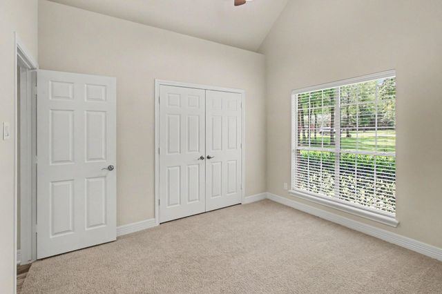 8911 Diamante Drive, Magnolia, TX 77354