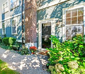 26 Summer Street 4, Marblehead, MA 01945