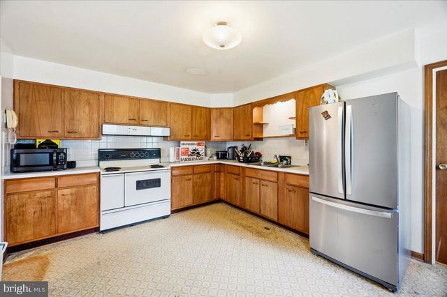 602 S RALEIGH ST, Martinsburg, WV 25401