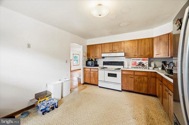 602 S RALEIGH ST, Martinsburg, WV 25401