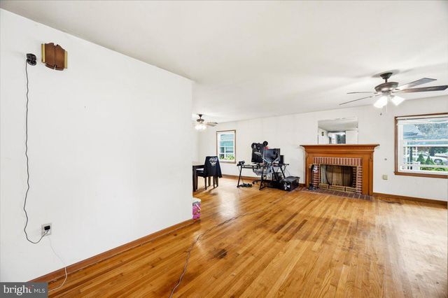 602 S RALEIGH ST, Martinsburg, WV 25401