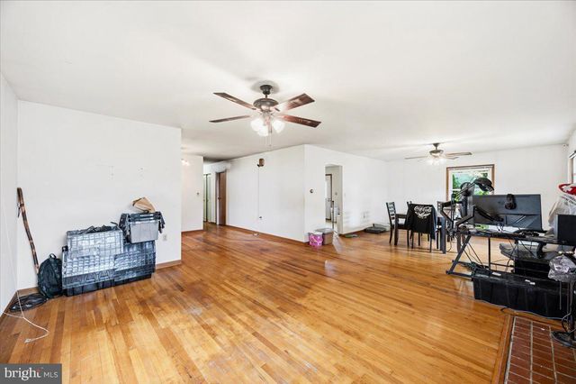 602 S RALEIGH ST, Martinsburg, WV 25401