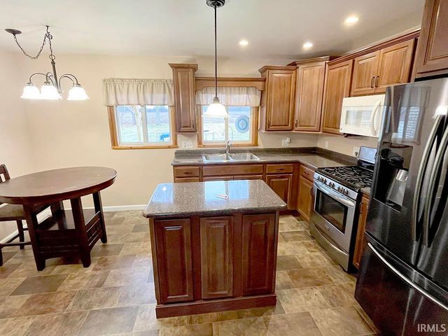 2706 Berkey Avenue, Goshen, IN 46526