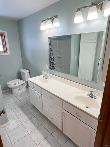 2706 Berkey Avenue, Goshen, IN 46526