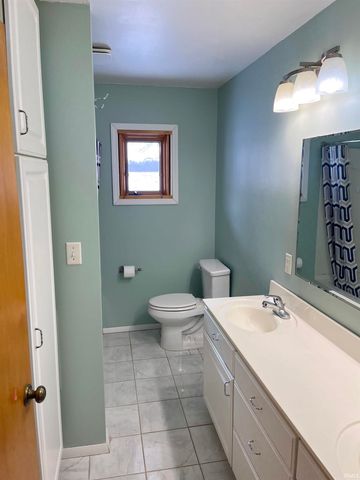 2706 Berkey Avenue, Goshen, IN 46526