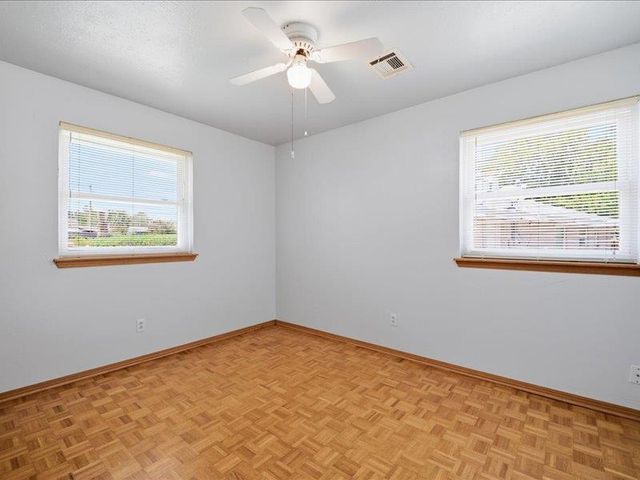 8212 NW 33rd Street, Bethany, OK 73008
