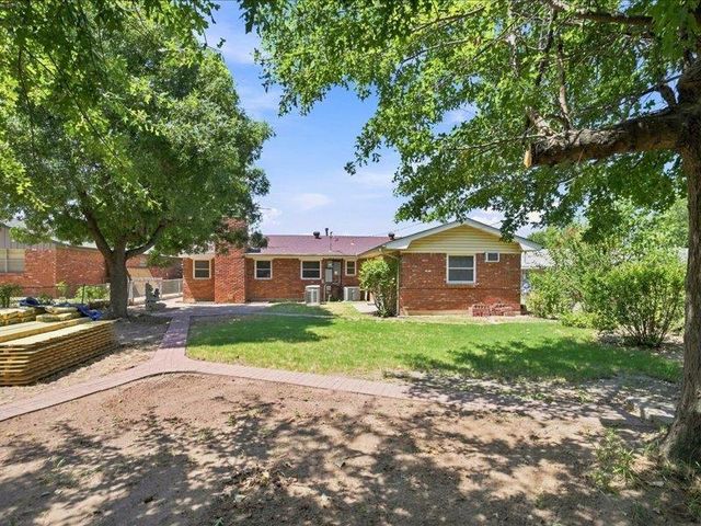 8212 NW 33rd Street, Bethany, OK 73008