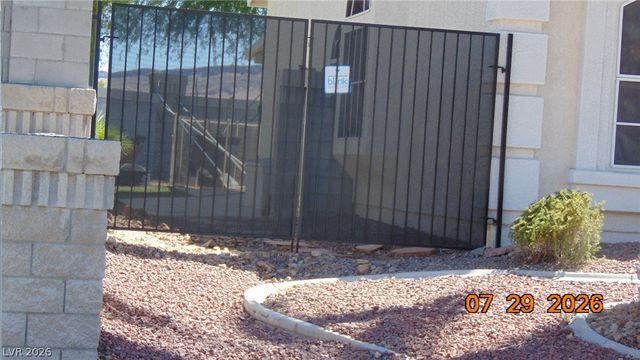 10071 Tanner Rapids Court, Las Vegas, NV 89148