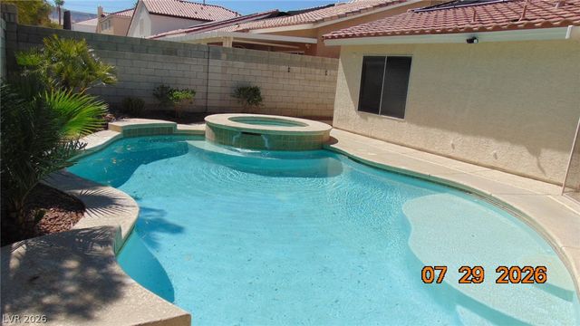 10071 Tanner Rapids Court, Las Vegas, NV 89148