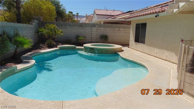 10071 Tanner Rapids Court, Las Vegas, NV 89148