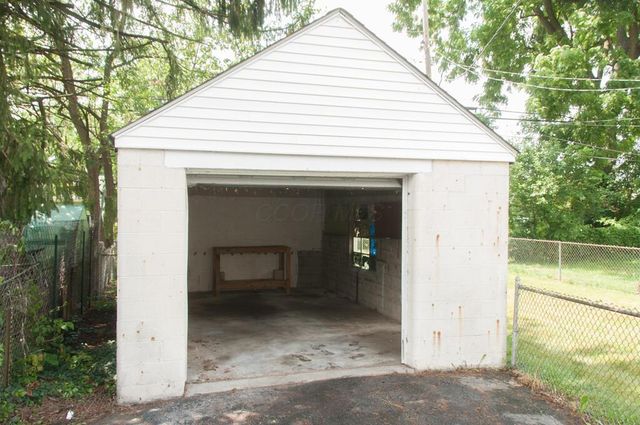 3049 Howey Road, Columbus, OH 43224