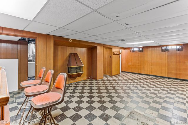 24534 Columbus Avenue, Warren, MI 48089