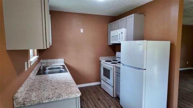 787 County Road 154, Liberty, TX 77575