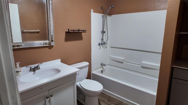 787 County Road 154, Liberty, TX 77575