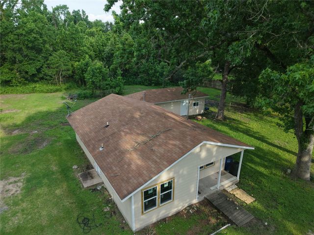 787 County Road 154, Liberty, TX 77575