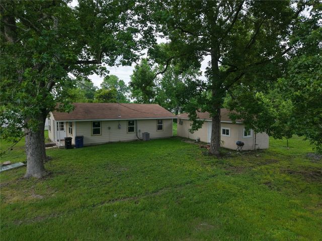 787 County Road 154, Liberty, TX 77575