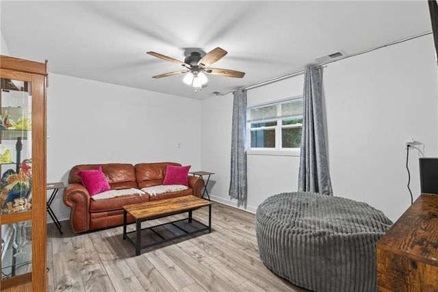 2908 Robin Lane, Sedalia, MO 65301