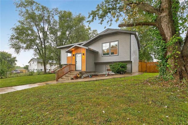 2908 Robin Lane, Sedalia, MO 65301