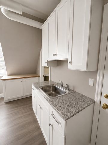 390 Broadway Avenue, Providence, RI 02909