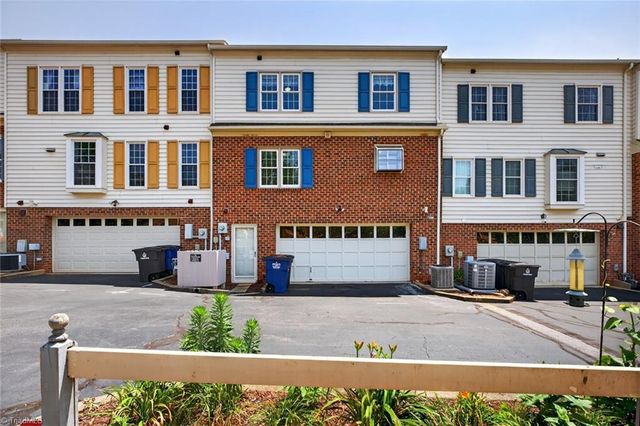 450 Front Street, Winston-salem, NC 27101