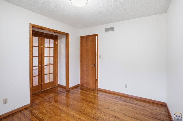 7225 SW Marian RD, Topeka, KS 66614