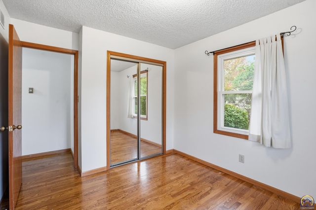 7225 SW Marian RD, Topeka, KS 66614