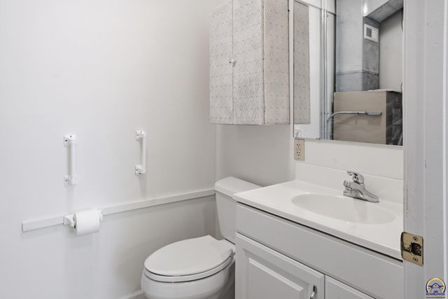 7225 SW Marian RD, Topeka, KS 66614