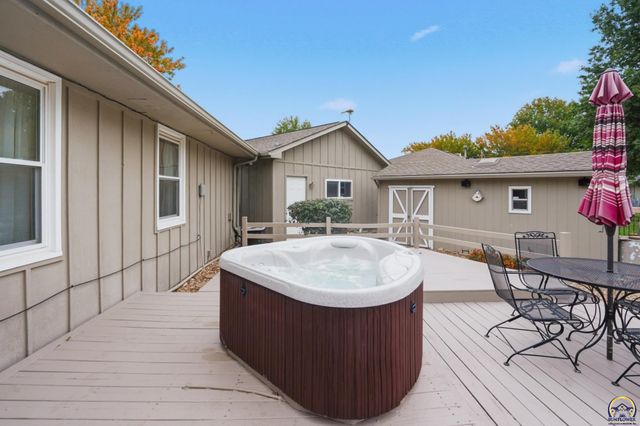 7225 SW Marian RD, Topeka, KS 66614