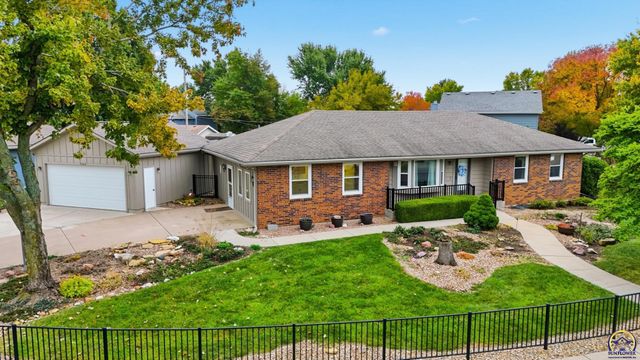 7225 SW Marian RD, Topeka, KS 66614