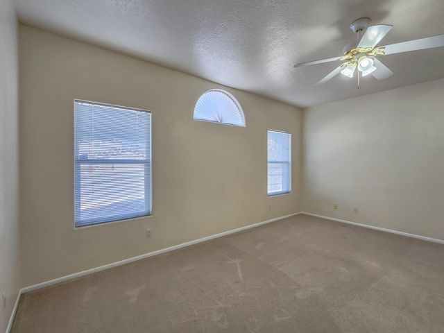 5005 Starfire Place NW, Albuquerque, NM 87120