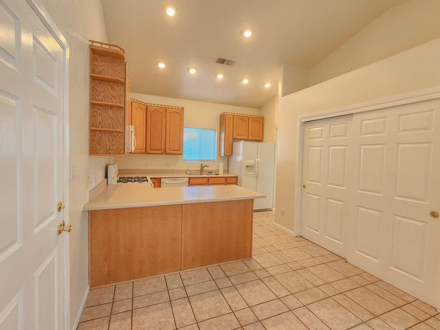5005 Starfire Place NW, Albuquerque, NM 87120