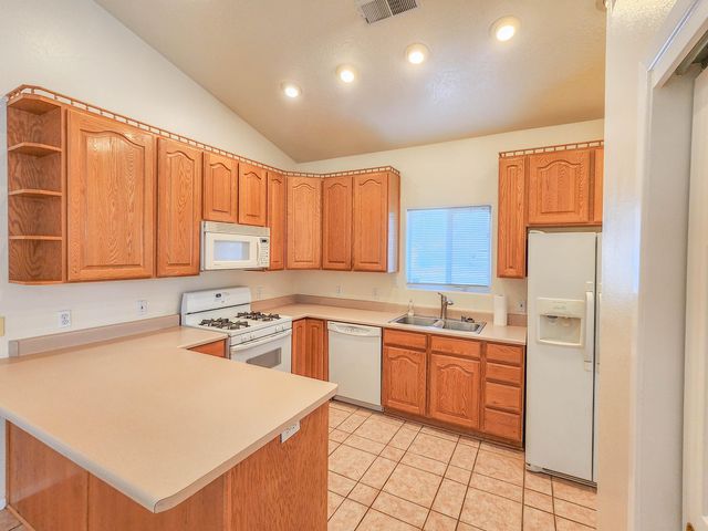 5005 Starfire Place NW, Albuquerque, NM 87120