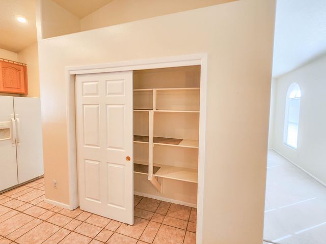 5005 Starfire Place NW, Albuquerque, NM 87120