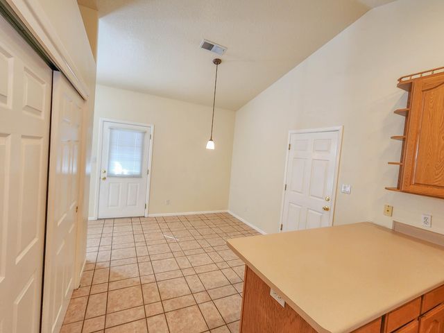 5005 Starfire Place NW, Albuquerque, NM 87120