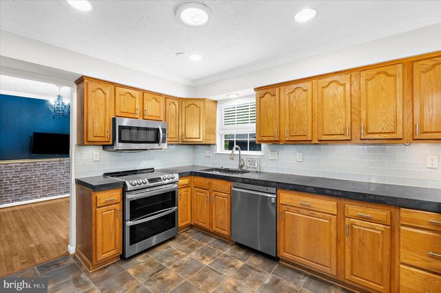 1718 SEVERN RD, Severn, MD 21144