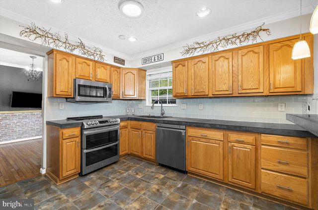1718 SEVERN RD, Severn, MD 21144