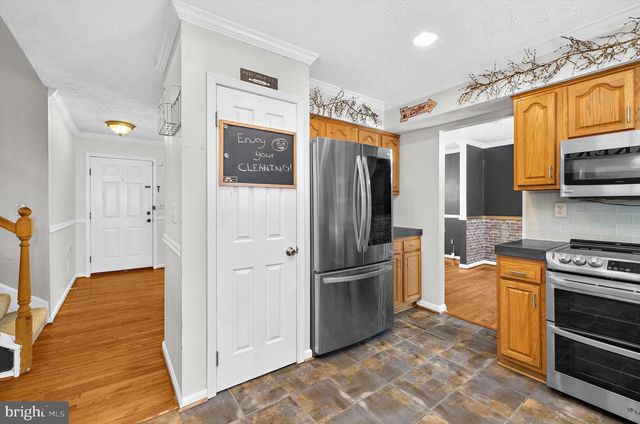 1718 SEVERN RD, Severn, MD 21144