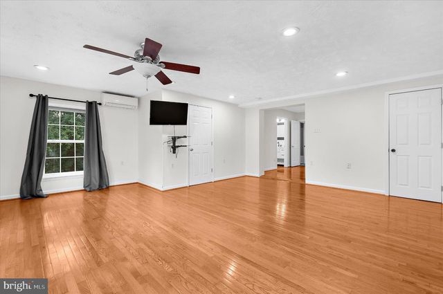 1718 SEVERN RD, Severn, MD 21144