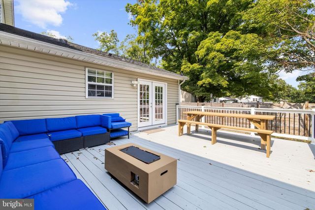 1718 SEVERN RD, Severn, MD 21144
