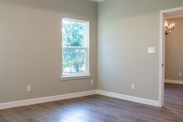 303 Canal St., Port Neches, TX 77651