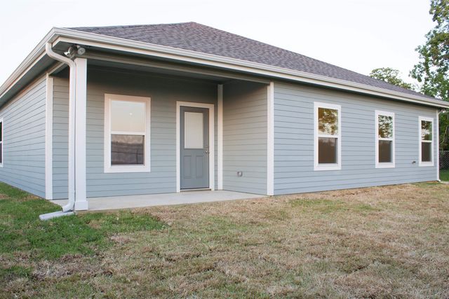 303 Canal St., Port Neches, TX 77651