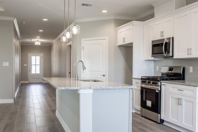 303 Canal St., Port Neches, TX 77651