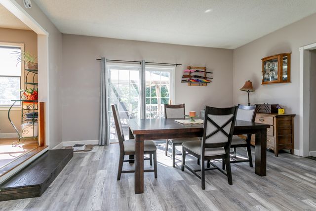 9730 E BALL RD, Centralia, MO 65240