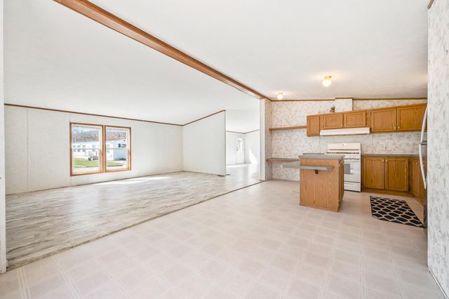 26 Firelite Road, Conway, NH 03860