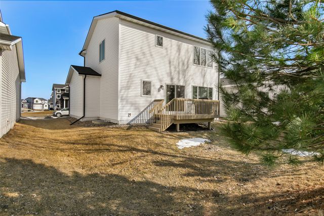 4736 167th Street, Urbandale, IA 50323